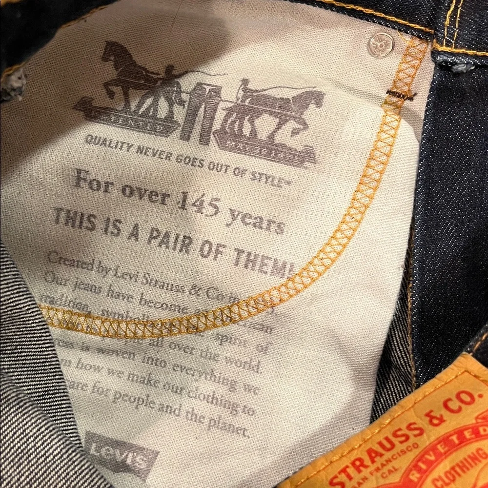 Levi's Men’s 505 Straight Leg Jeans -Dark Wash/Medium Wash -Size 32x34 / 2 Pairs